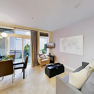 Apartment Belltown Court Iii